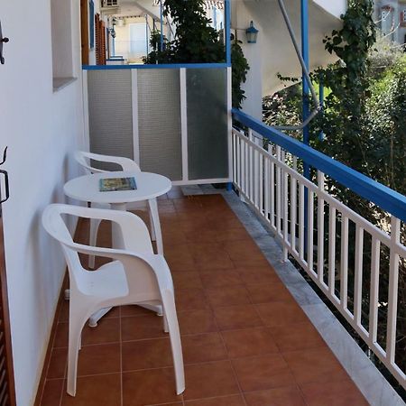 Seaview Self Catering Apartment - Helen No 1 Ксиропигадо Екстериор снимка