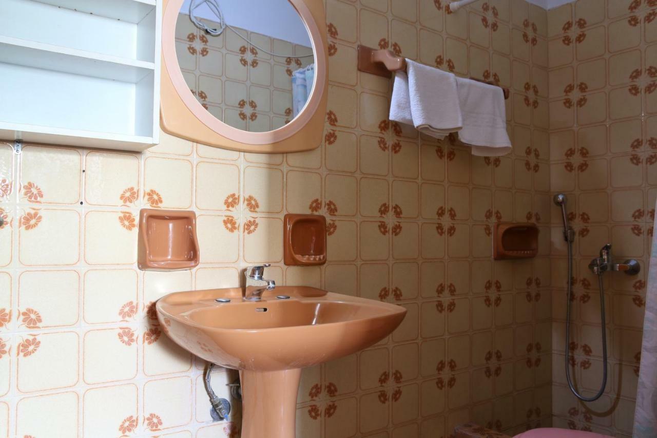 Seaview Self Catering Apartment - Helen No 1 Ксиропигадо Екстериор снимка