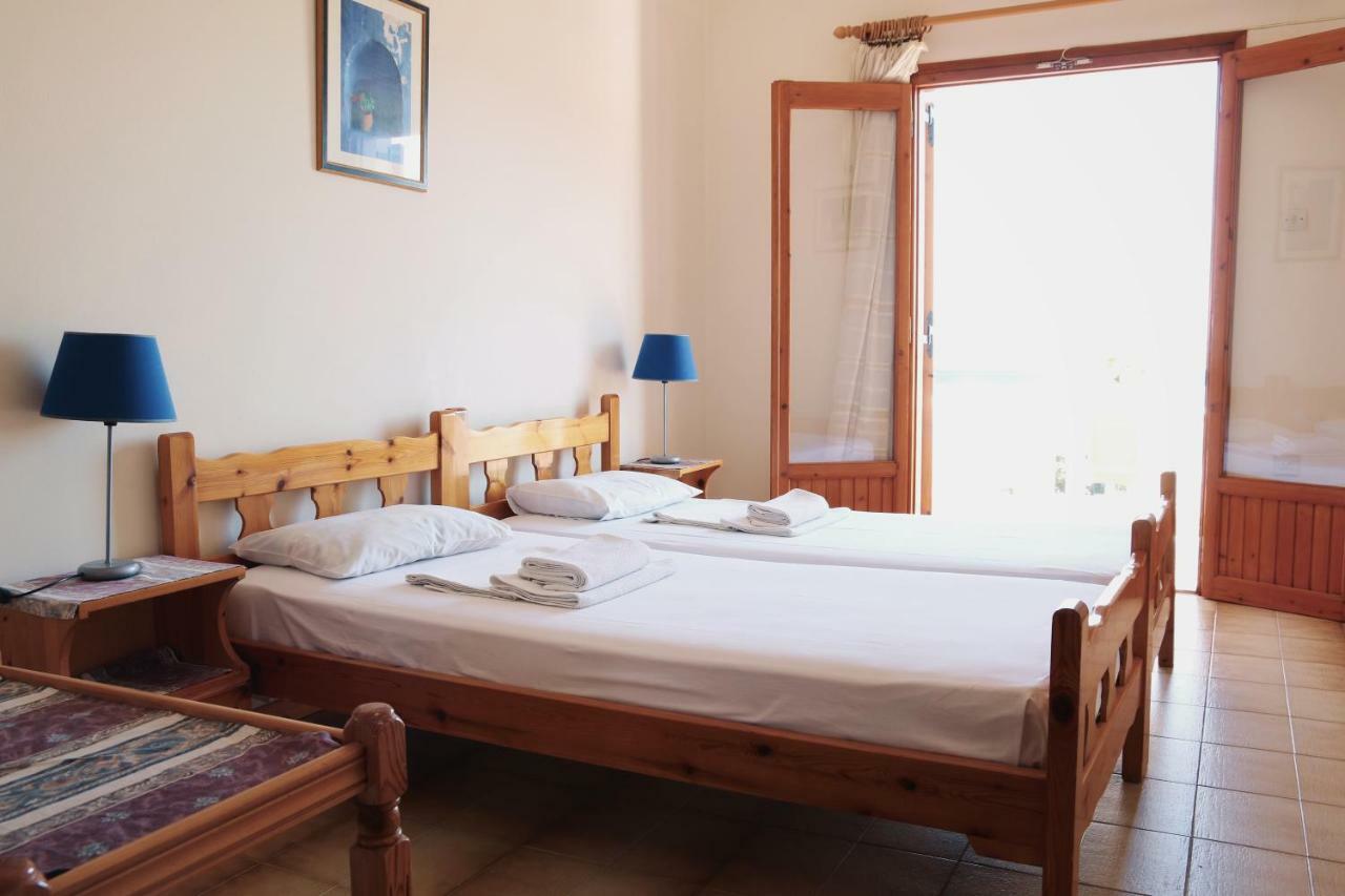 Seaview Self Catering Apartment - Helen No 1 Ксиропигадо Екстериор снимка